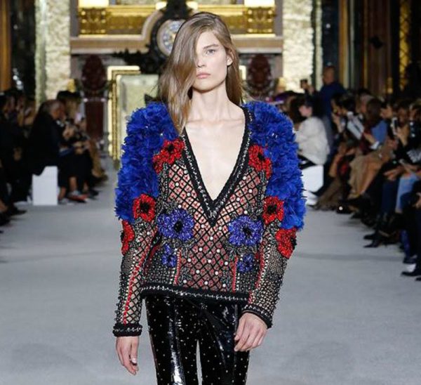 Paris Fashion Week: Our Favorite SS18 Ready-To-Wear Runway Looks Today