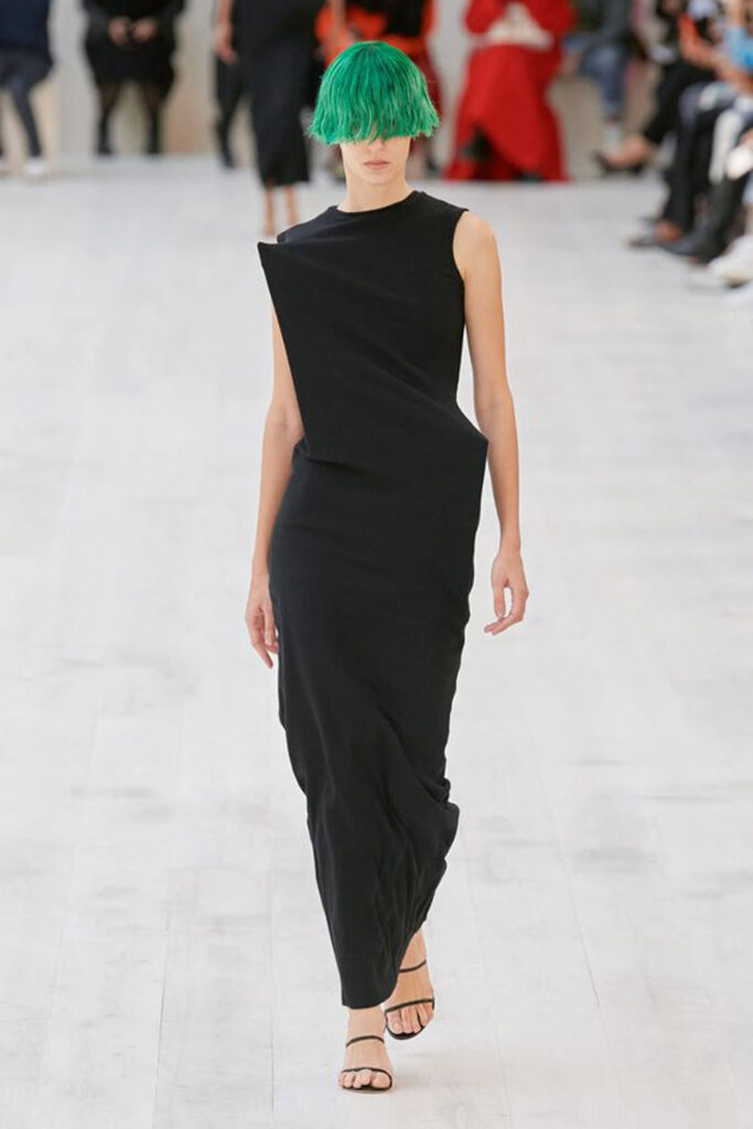 Black Fetisj SS22 Trend Loewe