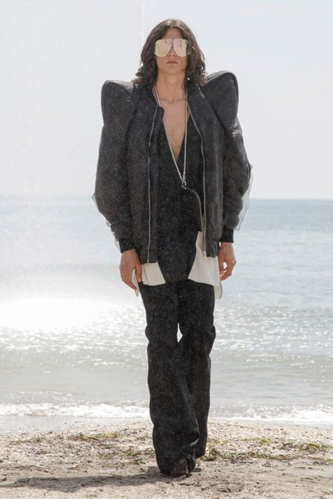 Black Fetisj SS22 Trend Rick Owens