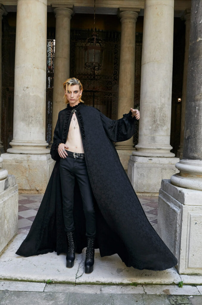 Black Fetisj SS22 Trend Saint Laurent